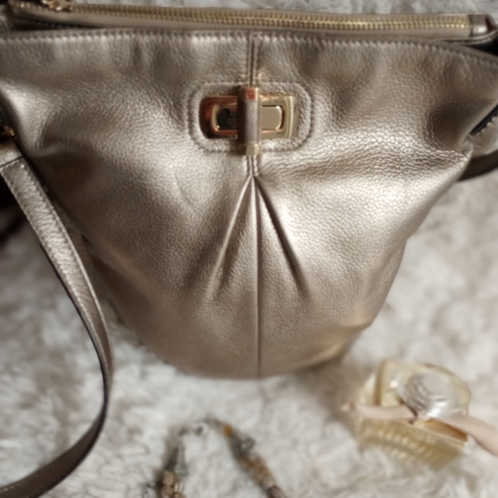 B Makowsky Gold Tone Leather Bag - Picture 6 of 17